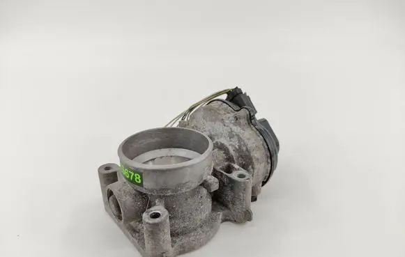 Ford Focus Throttle valve VP4M5U9E927DC VP4F9U9E928AC