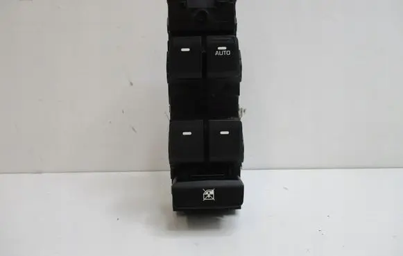 Hyundai H-1, Starex, Satellite Central console control unit 93570C7110