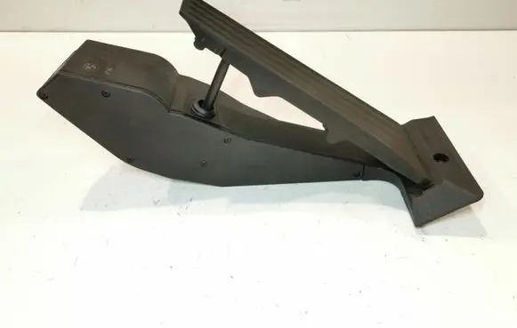 BMW 5 E60 E61 Accelerator throttle pedal 35426772645 25916010