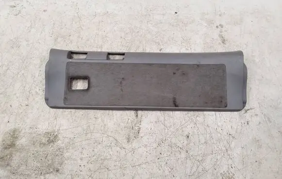 Chevrolet Caprice Tailgate trim 