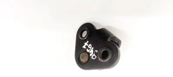 Honda CR-V Front door lock loop/hook striker 