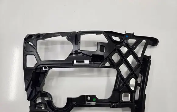 Volkswagen Golf VII Front bumper mounting bracket 5G0807723D