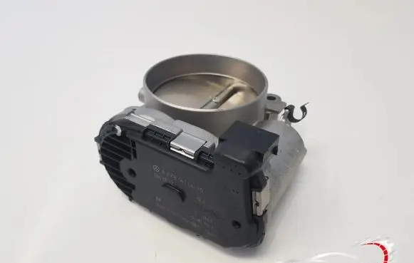 Mercedes-Benz CLS C218 X218 Throttle valve