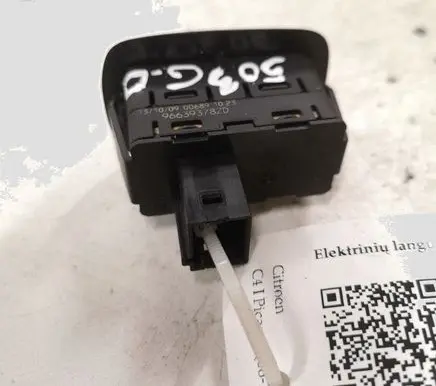 Citroen C4 I Picasso Electric window control switch 96639378ZD