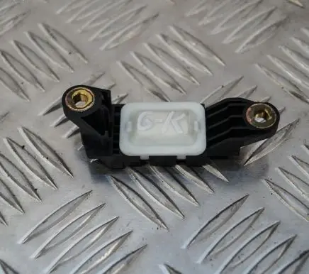 Mercedes-Benz C W203 Airbag deployment crash/impact sensor 0018209126