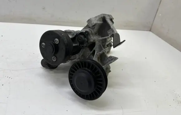 BMW 5 G30 G31 G38 Water pump 7644810