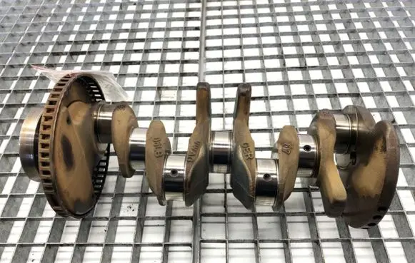 Volkswagen Touran III Crankshaft 06LB
