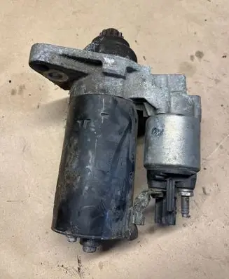 Volkswagen Polo V 6R Starter motor
