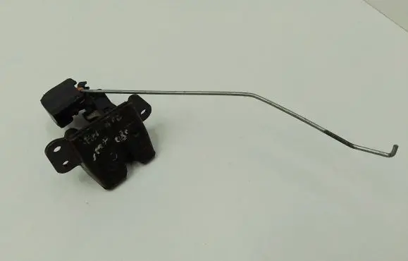 Hyundai Santa Fe Tailgate/trunk/boot lock/catch/latch 812302b000