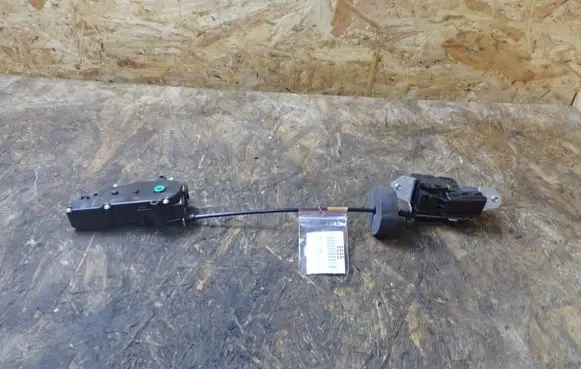 Mercedes-Benz GL X166 Tailgate/trunk/boot lock/catch/latch A0999067105