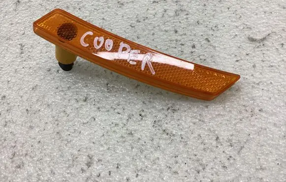Mini Cooper Countryman R60 Front indicator light 2751332 2050800