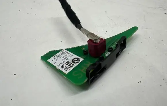 BMW iX Aerial antenna amplifier 8705920
