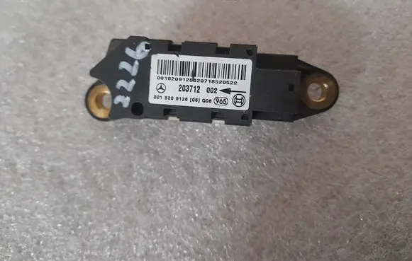 Mercedes-Benz E W211 Airbag deployment crash/impact sensor a0018209126 0018209126