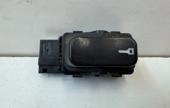 Saab 9-5 Central locking switch button 4617593