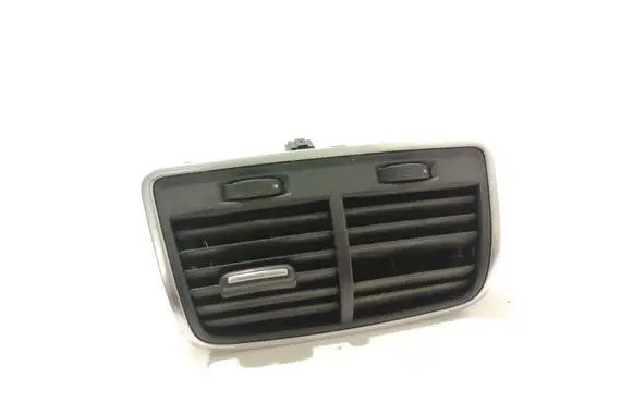 Rear air vent grill