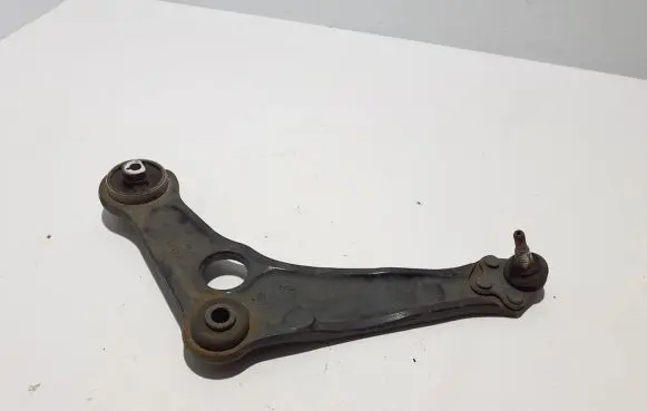 Renault Talisman Front lower control arm/wishbone 545051645R