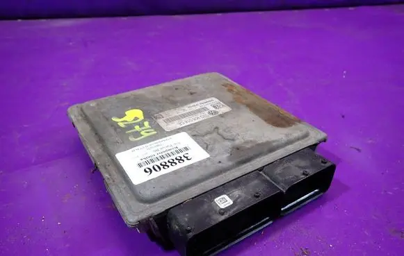 Volkswagen PASSAT B6 Engine control unit/module ECU 
