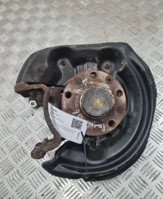Volkswagen PASSAT B6 Front wheel hub