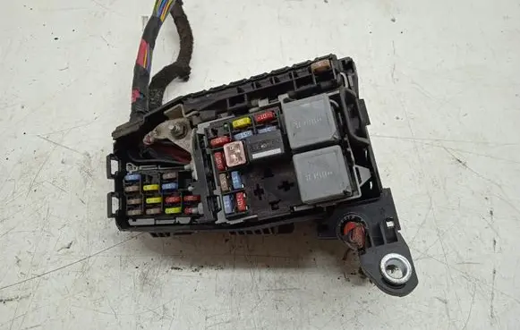 Volvo V70 Fuse module 6G9T14A067