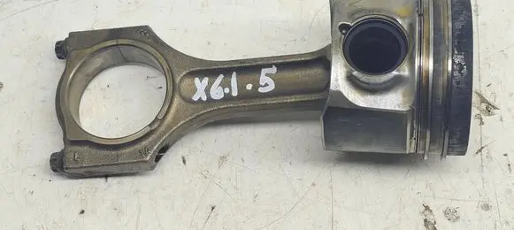 BMW X6 E71 Piston with connecting rod 