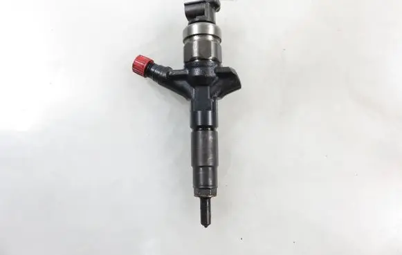 Subaru Forester SH Fuel injector 16613AA030