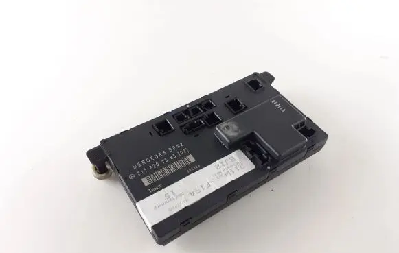 Mercedes-Benz E W211 Door control unit/module 2118201585