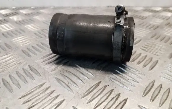 Volvo V40 Intercooler hose/pipe AV616C750AE