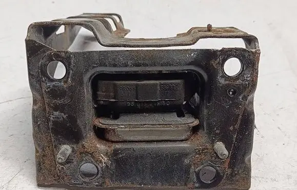 DS Automobiles 3 Gearbox mount 9801521580S7 9801521580