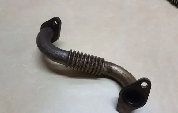 Mitsubishi Pajero Sport I EGR valve line/pipe/hose