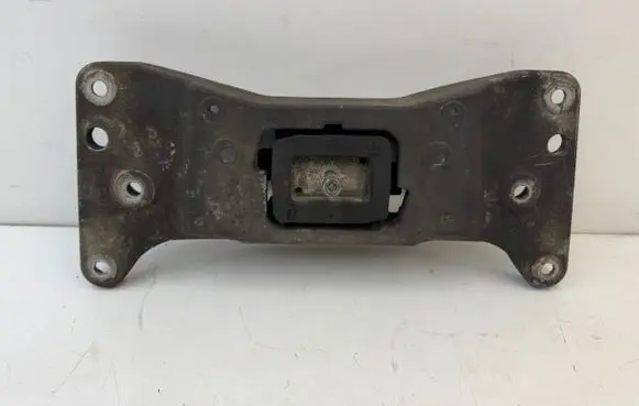 BMW 5 F10 F11 Engine mounting bracket 19664510