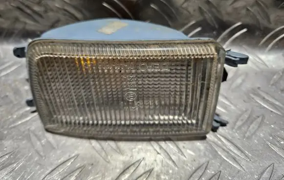 Volkswagen Golf III Front indicator light 084411606