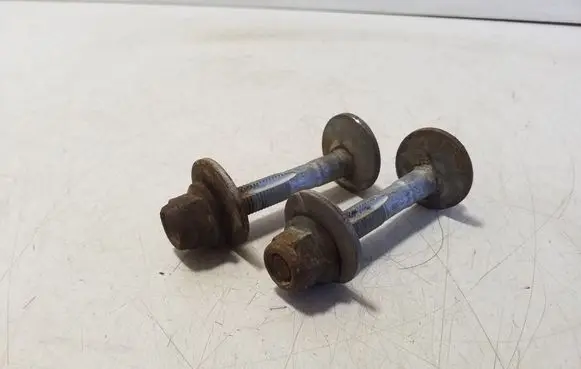 Volkswagen Golf VIII Rear suspension camber bolt 