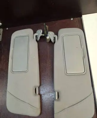 Sun visor