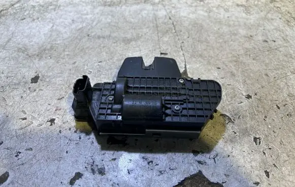 Peugeot 2008 I Tailgate lock latch 9151487499H 2716C
