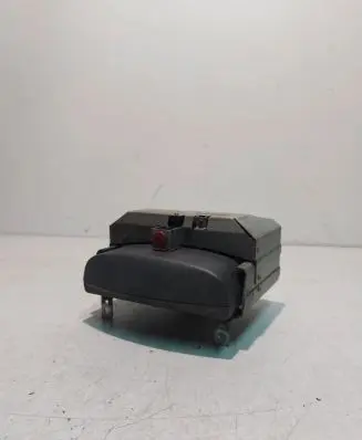 Volvo V70 Screen/display/small screen 86220421 P233AF032 V9180172A