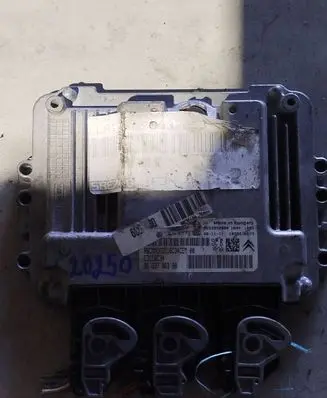 Citroen C4 I Engine control unit/module 9663786380