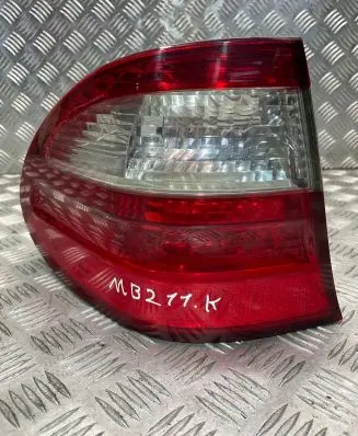 Mercedes-Benz E W211 Tailgate rear/tail lights 379141