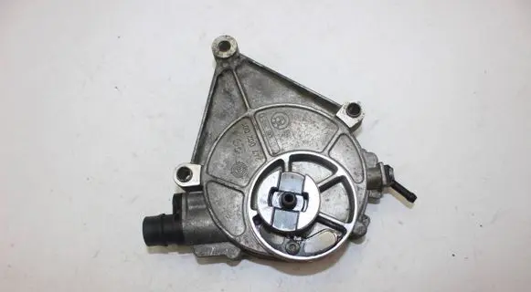 BMW 3 F30 F35 F31 Vacuum pump 0710336182