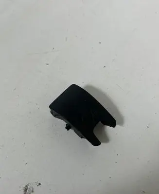Audi Q3 8U ISOFIX cover 8U0887187