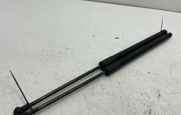 Volkswagen Golf VII Tailgate/trunk strut/damper 5G6827550C