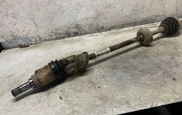 Dacia Sandero II Front driveshaft
