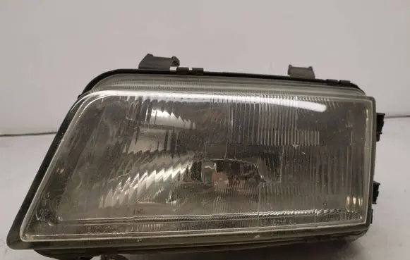 Audi A4 S4 B5 8D Headlight/headlamp 8D0941003E 0301094201