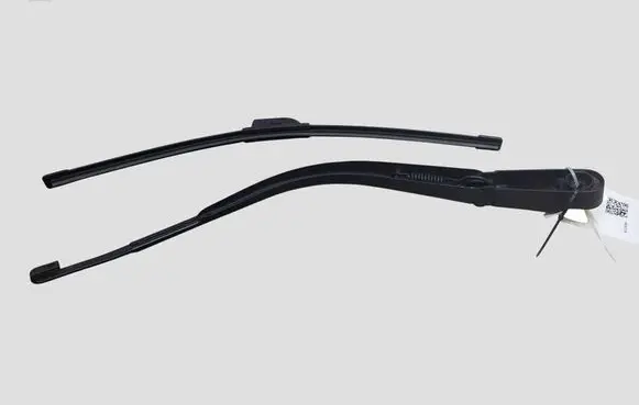 Mazda 6 Front wiper blade arm