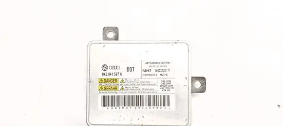 Volkswagen Touareg II Light module LCM 8K0941597C