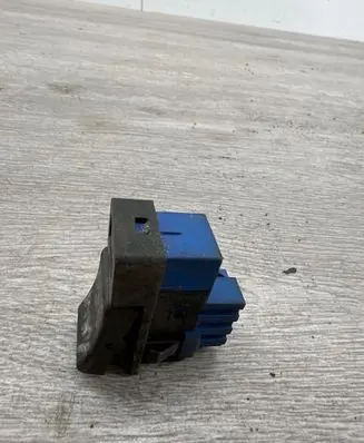 Volvo 850 Seat heating switch 3545790