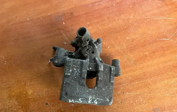 Mazda 5 Rear brake caliper