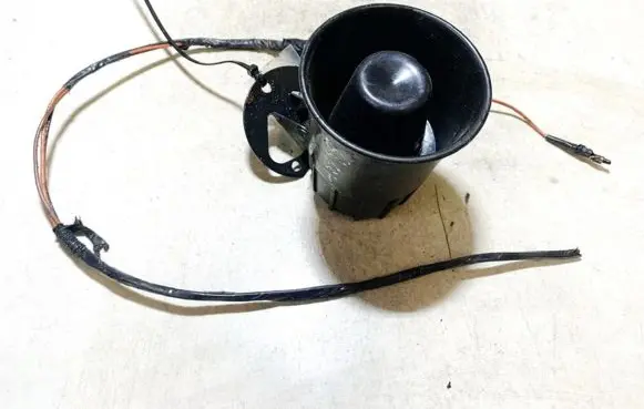 Volvo S70 V70 V70 XC Alarm system siren 