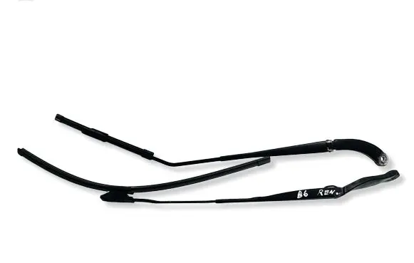Renault Captur Front wiper blade arm 