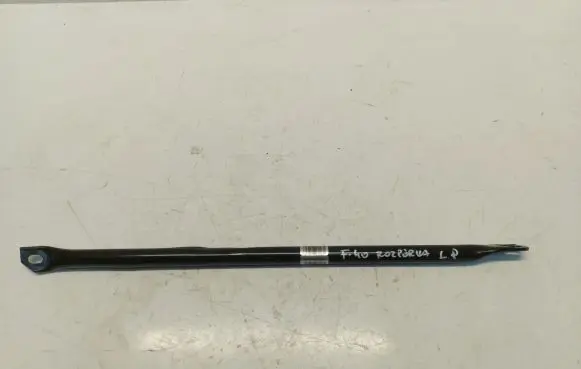 BMW 1 F40 Front strut bar 7327753