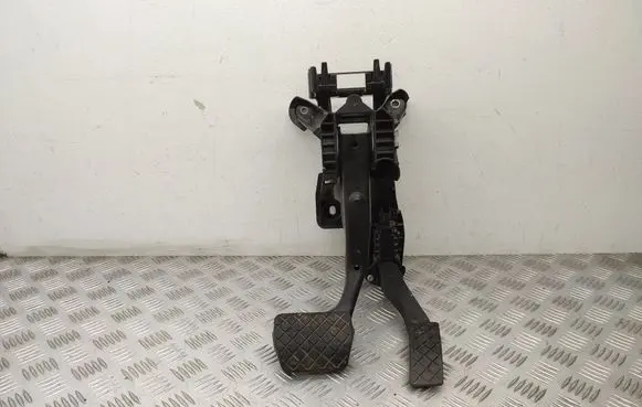 Volkswagen T-Roc Pedal assembly 5Q1723503J 5Q1723058BP